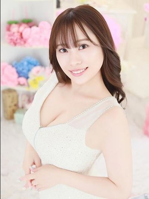 바이오 렌스 이치의 큰 가슴은 그녀! - 니코