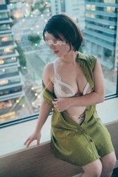 연말은 사람의 피부로 치유됩니다.