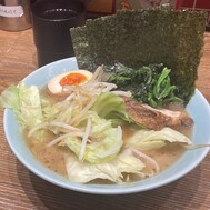 야채라면은 샐러드