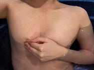 만지면... 💞