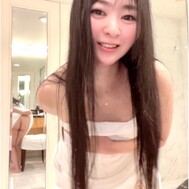 예쁜 🍑 보이시나요❓