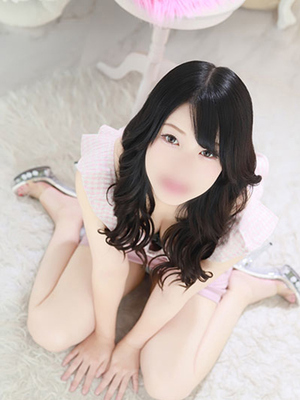 맑은 흰색의 아름다운 엉덩이 아름다운 가슴 - 아키네