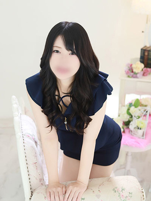 맑은 흰색의 아름다운 엉덩이 아름다운 가슴 - 아키네