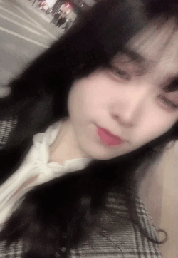 폭 <b class="sch_word">미녀</b> 폭탄 💋