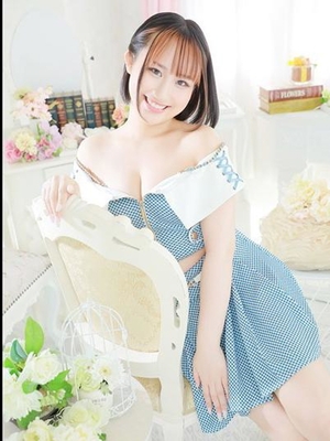 청초하고 소악마적인 미녀가 강림☆ - 모치