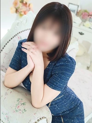 멍하고 귀여운 천연계 여자 - 루안